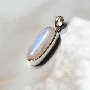 Hangers Maansteen Ovaal 1 Klein – 925 Zilver