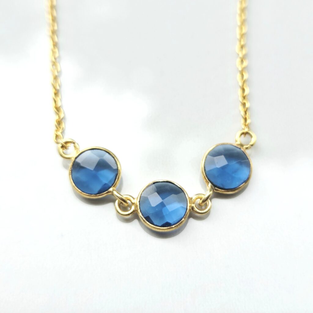 Armband met blauwe zirkonia – gold plated 925 zilver