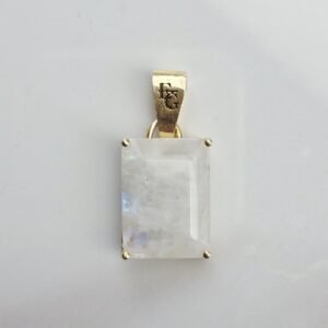 Maansteen herenhanger “Paris” – 18k gold plated op S925, voorkant